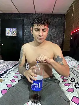 JustynAle2025 online show from March 23, 2026, 5:18 am