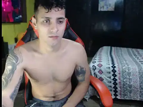 Snapshot of JustynAle2025 chatting on December 18, 2025, 9:29 pm JustynAle2025 online show from December 18, 2025, 9:29 pm