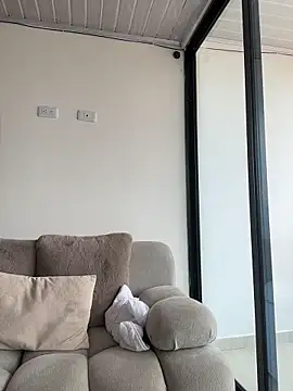 Nicollewest1 online show from February 27, 2026, 5:13 pm