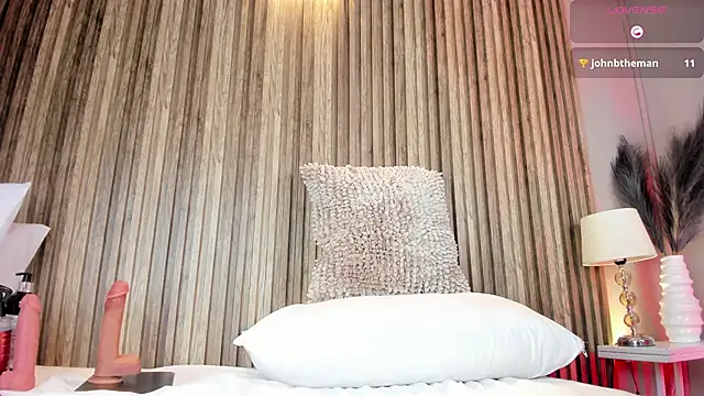 FiorelaSton online show from February 20, 2026, 6:26 am