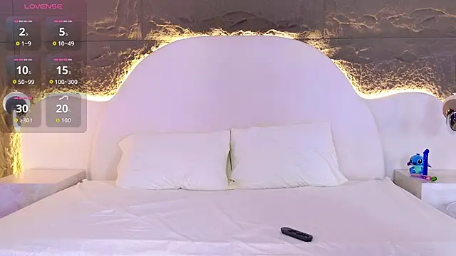 Snapshot of NahomiChocolate chatting on December 18, 2025, 12:42 pm NahomiChocolate online show from December 18, 2025, 12:42 pm