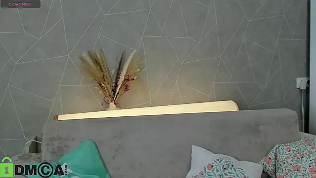 Hi  Karuuu online show from February 5, 2026, 1:34 am