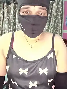Snapshot of maduri__ chatting on June 22, 2026, 4:37 pm maduri online show from June 22, 2026, 4:37 pm