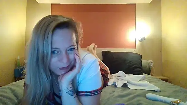 Miss-Chupagirly online show from January 13, 2026, 10:24 pm