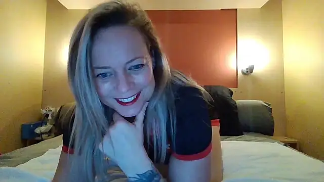 Miss-Chupagirly online show from January 11, 2026, 5:42 pm