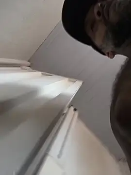 Snapshot of morenoteza0 chatting on December 21, 2025, 5:47 pm morenoteza0 online show from December 21, 2025, 5:47 pm