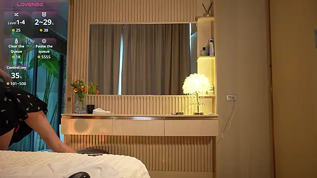 YourNaughtyMiss online show from February 4, 2026, 3:56 am