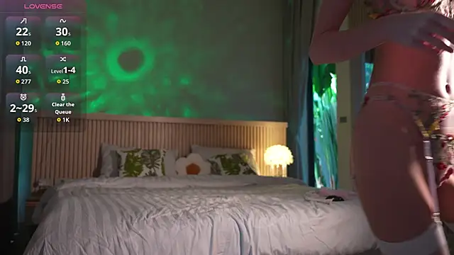 YourNaughtyMiss online show from February 6, 2026, 3:35 am