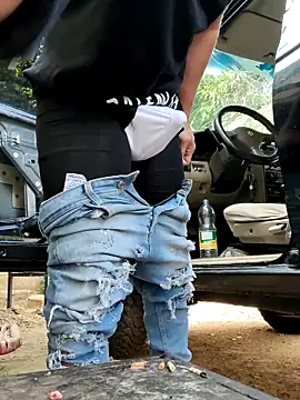 Snapshot of PIGHIGHDIRTY_p0 chatting on February 19, 2026, 7:22 pm PIGHIGHDIRTY p0 online show from February 19, 2026, 7:22 pm