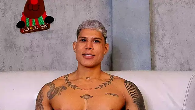 oruz stud online show from December 22, 2025, 1:11 pm