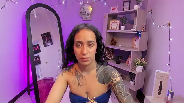 Snapshot of StaceyLeee chatting on March 4, 2026, 7:21 pm StaceyLeee online show from March 4, 2026, 7:21 pm