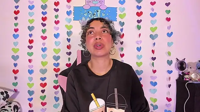 Conejita lis online show from February 25, 2026, 11:04 pm