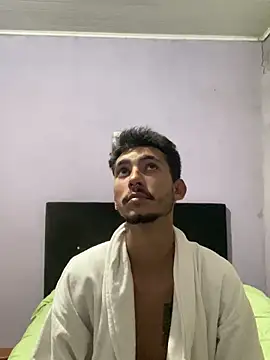 Snapshot of GuioficialBr chatting on February 19, 2026, 10:40 pm GuioficialBr online show from February 19, 2026, 10:40 pm