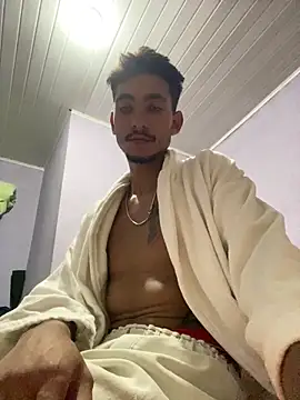 Snapshot of GuioficialBr chatting on February 9, 2026, 3:59 am GuioficialBr online show from February 9, 2026, 3:59 am