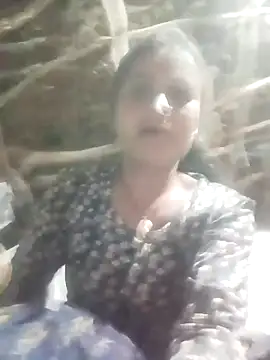 Snapshot of Cuty_priti chatting on April 19, 2026, 5:25 pm Cuty priti online show from April 19, 2026, 5:25 pm