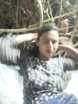 Snapshot of Cuty_priti chatting on April 21, 2026, 5:41 pm Cuty priti online show from April 21, 2026, 5:41 pm
