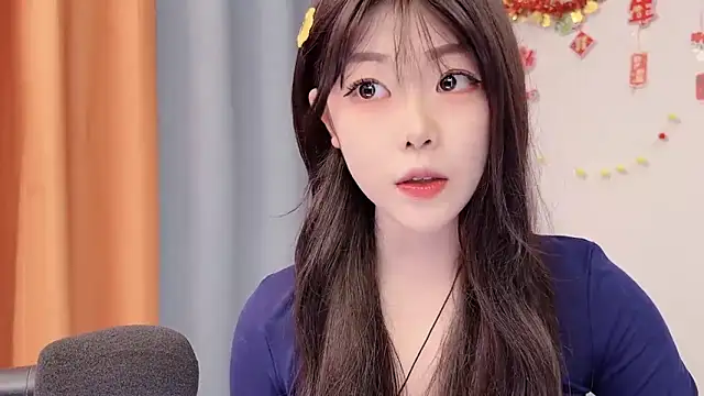 smalldaisy online show from February 22, 2026, 2:03 am