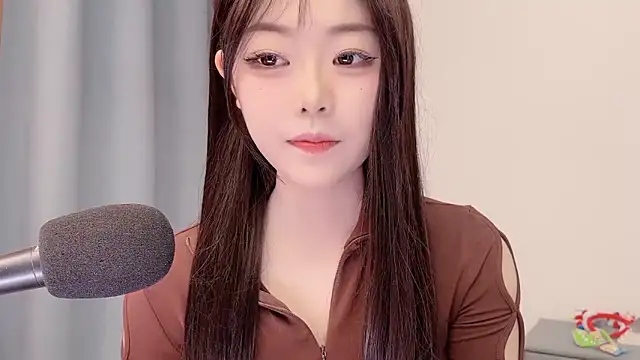 smalldaisy online show from March 30, 2026, 2:46 am