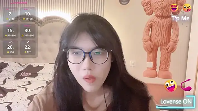 zhnmjx2025 online show from April 20, 2026, 12:08 pm