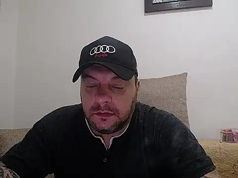 Snapshot of TomasTenerife chatting on March 31, 2026, 7:21 am TomasTenerife online show from March 31, 2026, 7:21 am