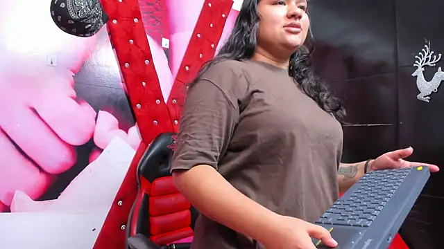 carolina canndy online show from February 14, 2026, 2:56 am