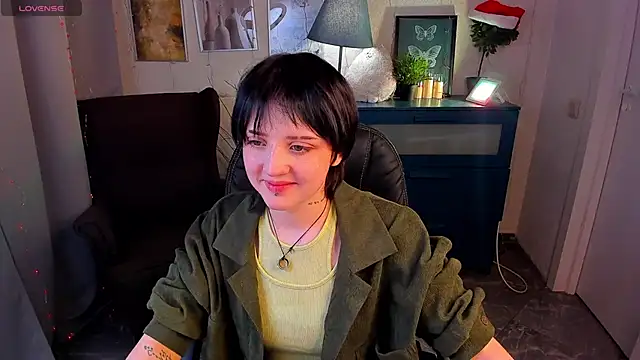 Snapshot of SarahShelby chatting on February 1, 2026, 11:08 am SarahShelby online show from February 1, 2026, 11:08 am