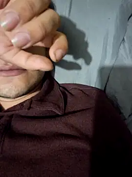 angelm123456 online show from December 21, 2025, 3:08 am