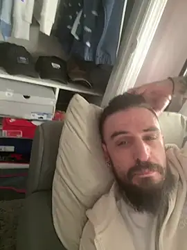 Snapshot of Bfrizz04 chatting on March 9, 2026, 5:49 pm Bfrizz04 online show from March 9, 2026, 5:49 pm