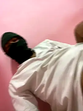 caat   online show from December 19, 2025, 9:50 pm