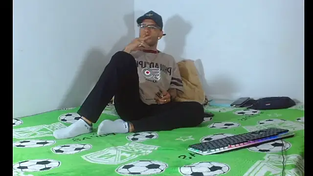 Snapshot of Alphamaster_92 chatting on April 23, 2026, 10:22 am Alphamaster 92 online show from April 23, 2026, 10:22 am
