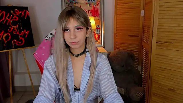 lesilos online show from March 10, 2026, 1:42 am