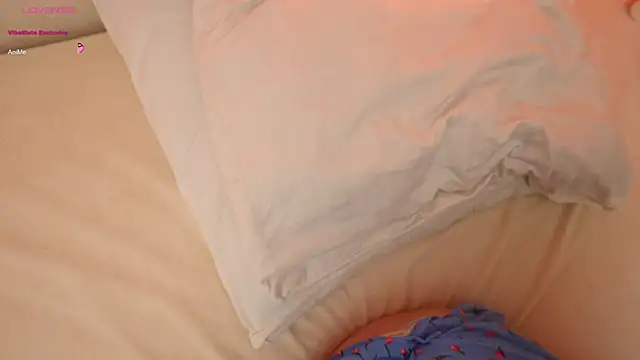 Snapshot of HappyLisa chatting on January 13, 2026, 5:17 pm HappyLisa online show from January 13, 2026, 5:17 pm