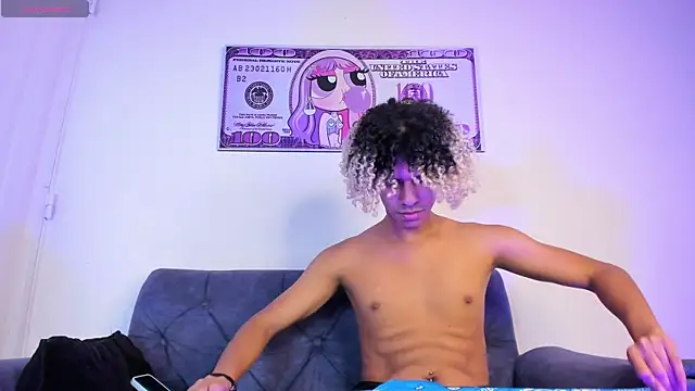 Victor LatinBoy online show from April 19, 2026, 11:33 am