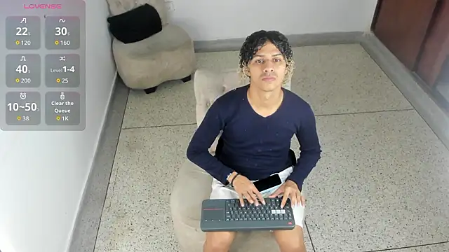 Victor LatinBoy online show from March 14, 2026, 3:01 am