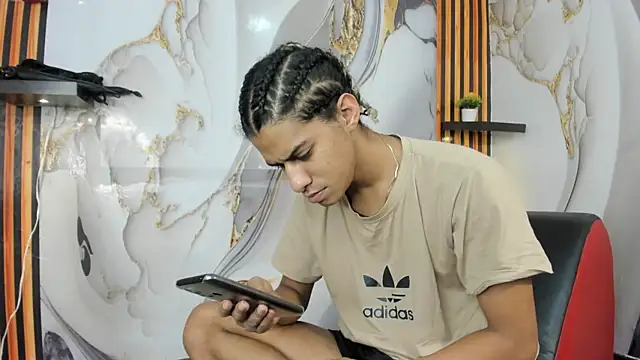 Victor LatinBoy online show from January 9, 2026, 12:12 pm