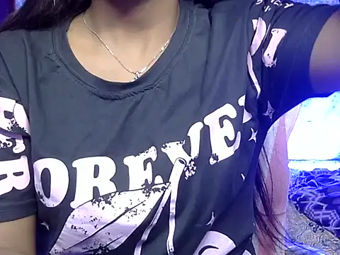 cute Dirty Diva online show from March 22, 2026, 5:25 pm