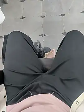 Snapshot of hydhunk26 chatting on January 10, 2026, 1:56 am hydhunk26 online show from January 10, 2026, 1:56 am