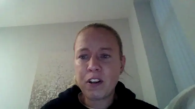 Snapshot of jennyblondeuk chatting on March 21, 2026, 6:34 pm jennyblondeuk online show from March 21, 2026, 6:34 pm