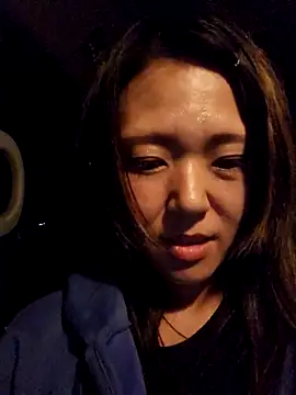 tomatocjin124 online show from April 25, 2026, 1:41 pm