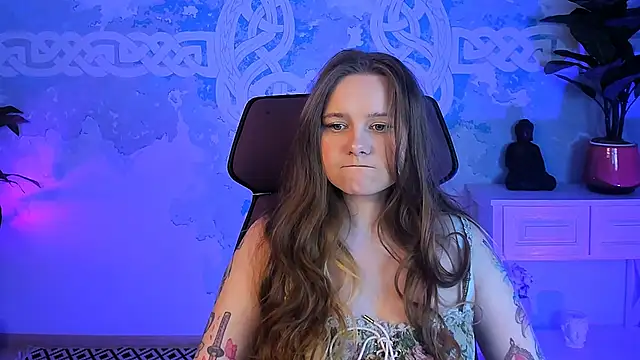 auroranelson online show from February 10, 2026, 5:12 pm