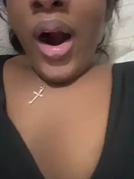 amorasecy online show from March 7, 2026, 1:45 am