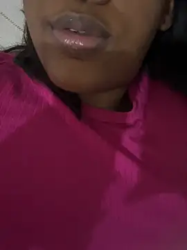 amorasecy online show from February 16, 2026, 2:10 am