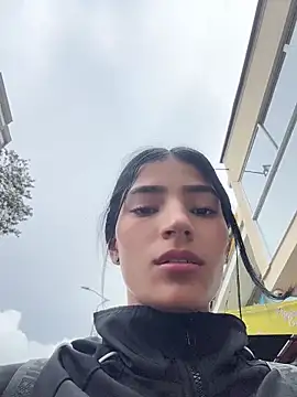 Ema Rose  online show from April 16, 2026, 8:42 pm