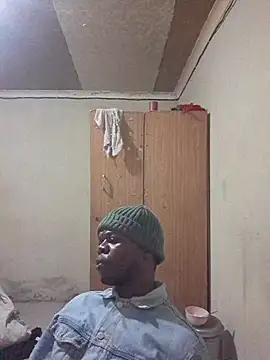 Snapshot of yourburget chatting on June 2, 2026, 10:43 pm yourburget online show from June 2, 2026, 10:43 pm