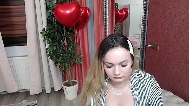 DaliaHaven online show from February 12, 2026, 9:03 pm