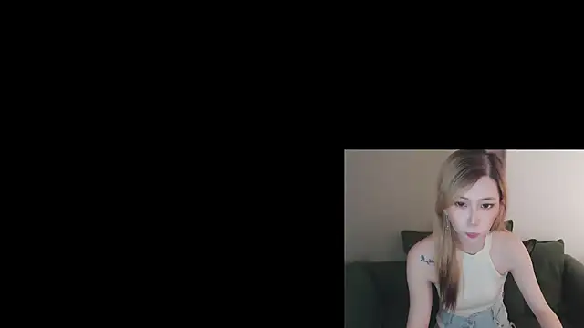whitecat13 online show from May 21, 2026, 11:18 am