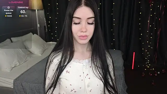 Chloe   Davis online show from March 1, 2026, 12:10 am