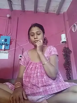 Hooghlypinkivabi online show from April 11, 2026, 10:41 am