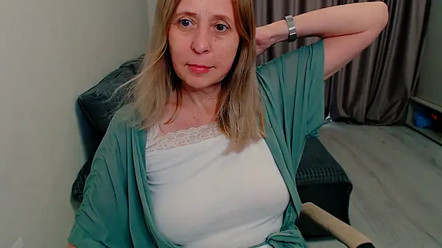 MiLenaMilf online show from June 1, 2026, 7:30 am