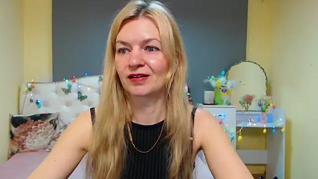 MelissaTyler online show from April 8, 2026, 5:20 am